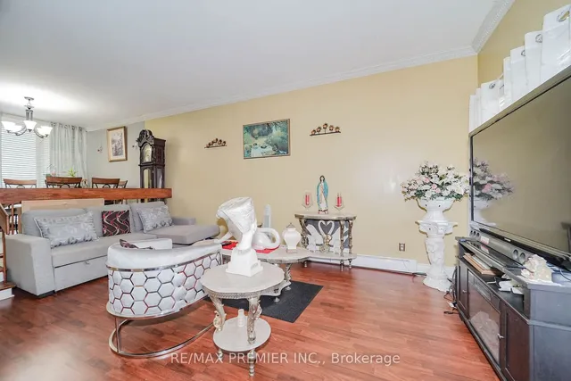 Additional image 11 of 2901 Jane St Unit 89