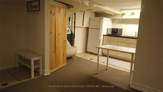 Additional image 19 of 2398 Gerrard St