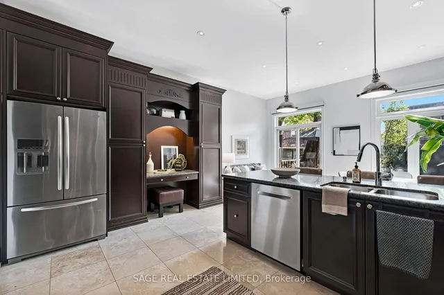 Additional image 7 of 35 Thelma Ave