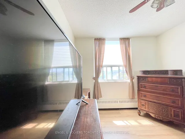 Additional image 14 of 3390 Weston Rd Unit 1003