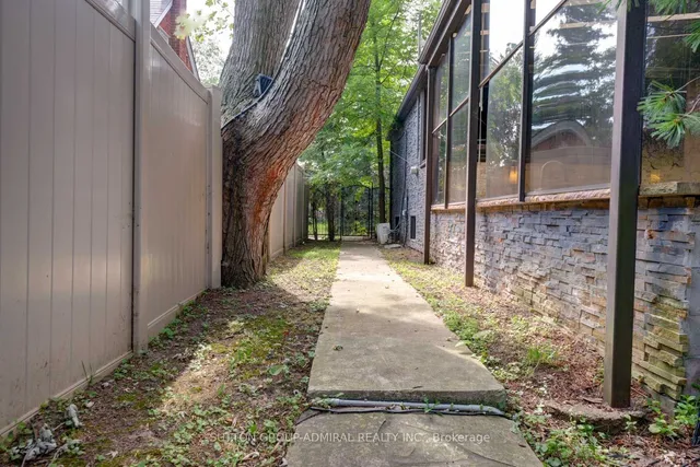 Additional image 6 of 300 Hendon Ave