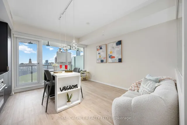 Additional image 16 of 197 Yonge St Unit 1411