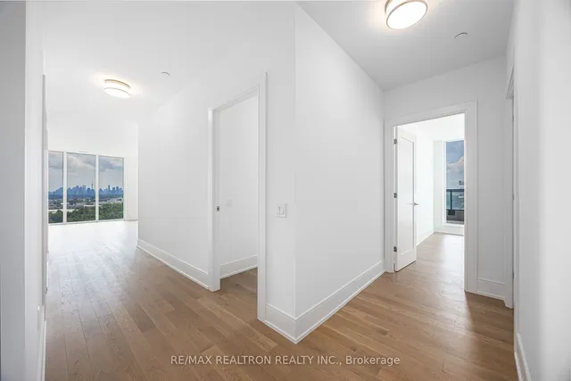 Additional image 25 of 30 Inn On The Park Dr Unit 1510