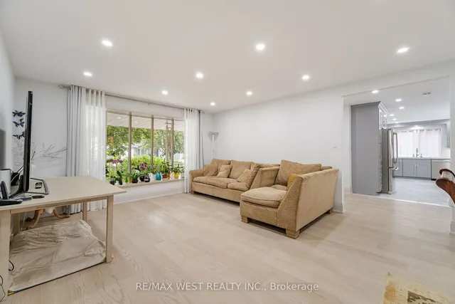 Additional image 4 of 50 Bruce Farm Dr