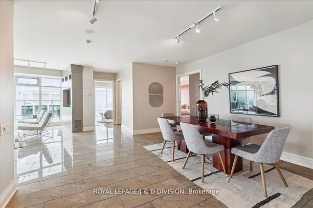 Additional image 11 of 2181 Yonge St Unit 3402