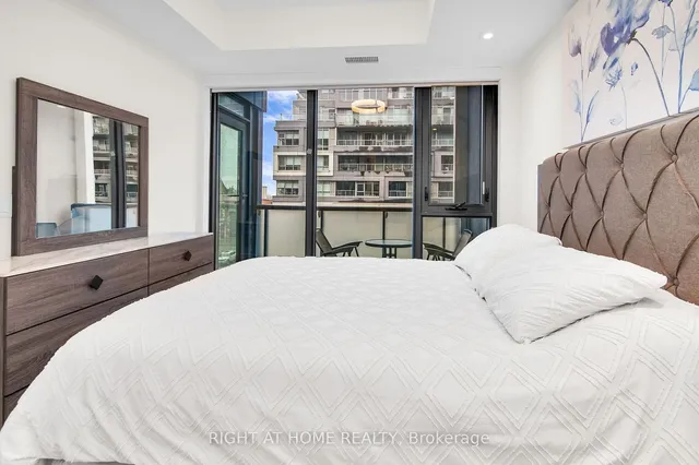 Additional image 18 of 840 St Clair Ave Unit 512