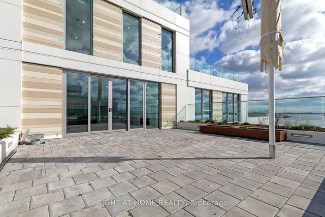 Additional image 8 of 118 Merchants' Wharf Unit 912