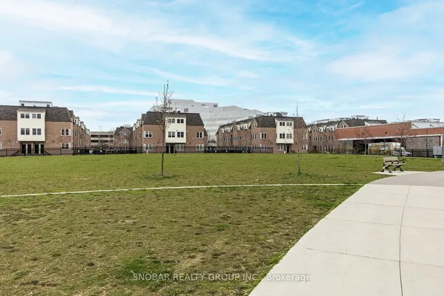 Additional image 20 of 760 Lawrence Ave Unit 83