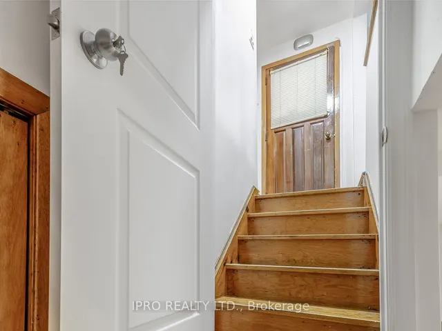 Additional image 18 of 22 Holmesdale Cres