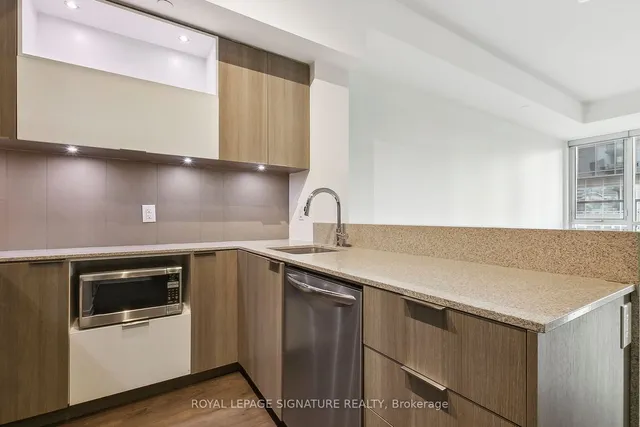 Additional image 6 of 170 Sumach St Unit 401