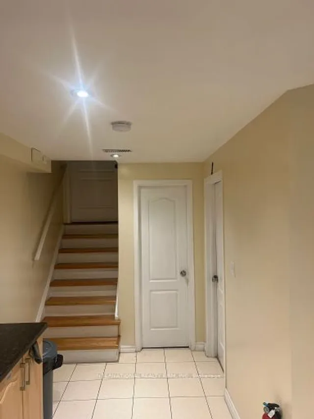 Additional image 32 of 23 Hackett Ave