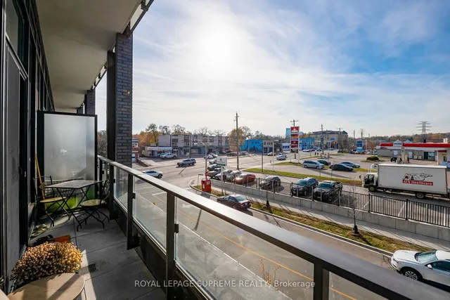 Additional image 35 of 4208 Dundas St Unit 215