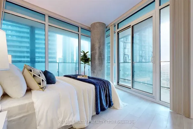 Additional image 16 of 125 Peter St Unit 1401