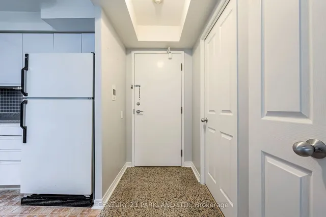 Additional image 8 of 942 Yonge St Unit 506