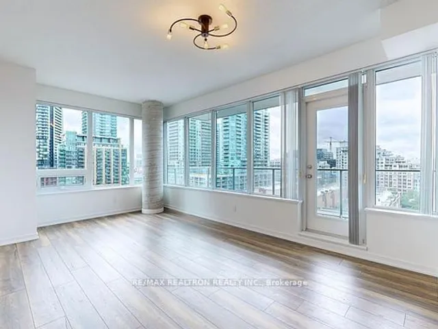 Additional image 22 of 55 East Liberty St Unit 1003