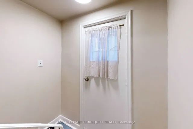 Additional image 35 of 29 Love Cres