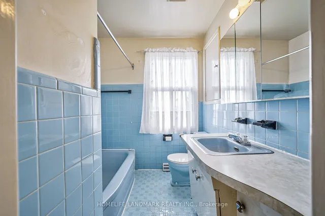 Additional image 21 of 796 Davenport Rd