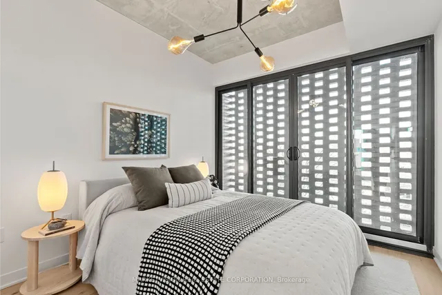 Additional image 11 of 2625 Dundas St Unit 405