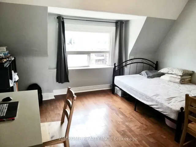 Additional image 11 of 306 Dupont St