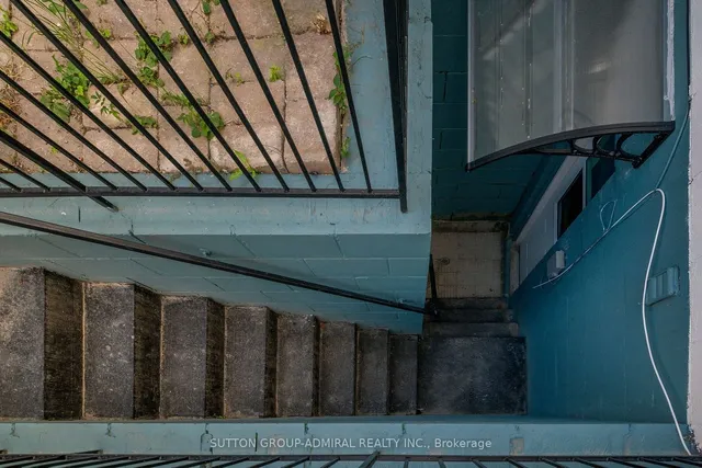 Additional image 24 of 658 Dundas St