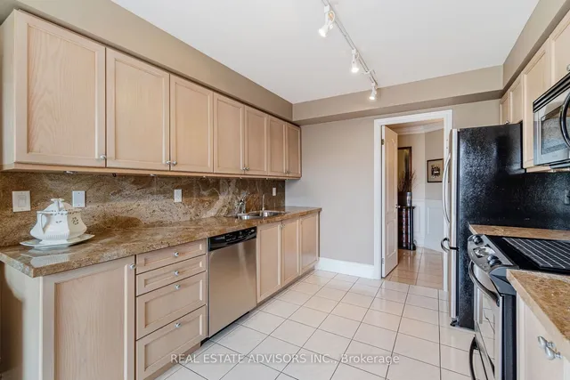 Additional image 8 of 75 York Mills Rd Unit 309