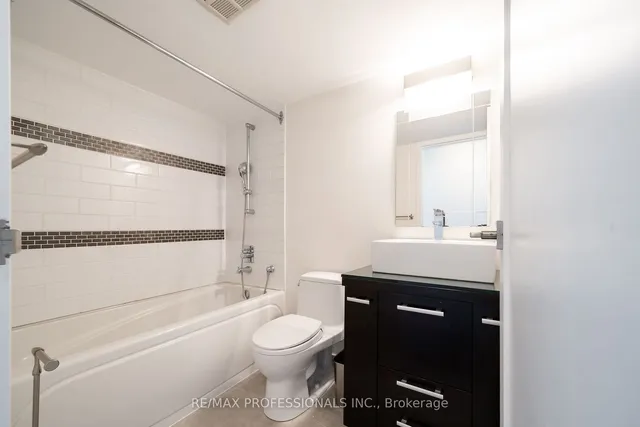 Additional image 18 of 25 The Esplanade Unit 2302