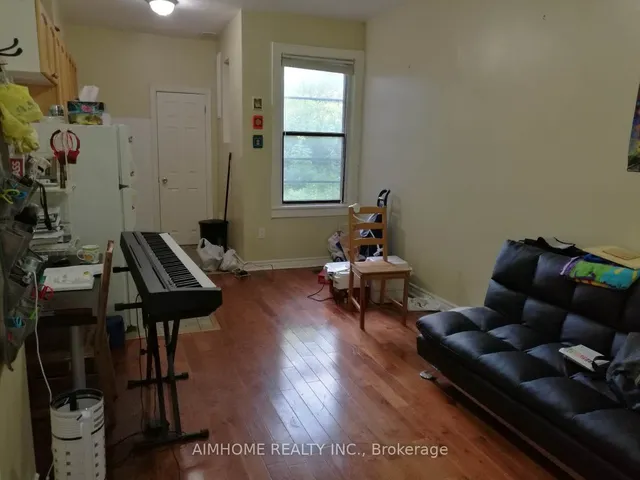 Additional image 6 of 306 Dupont St