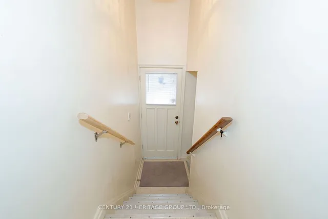 Additional image 5 of 226 Pleasant Ave