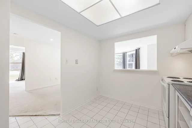 Additional image 8 of 20 Dean Park Rd Unit 105