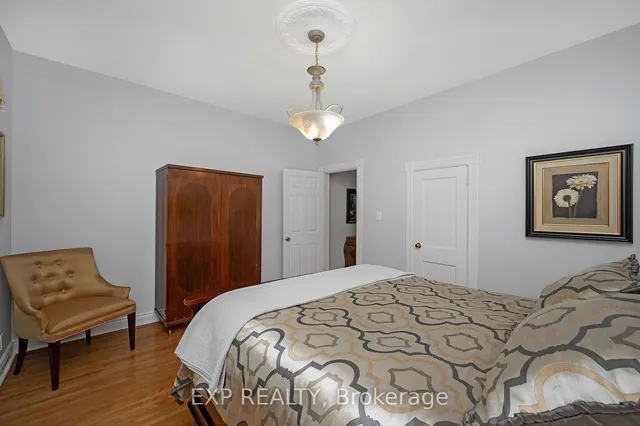 Additional image 24 of 102 Manning Ave