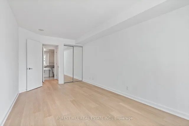 Additional image 16 of 36 Blue Jays Way Unit 528