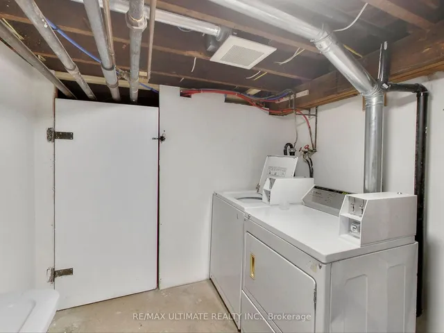 Additional image 35 of 1652 Dufferin St