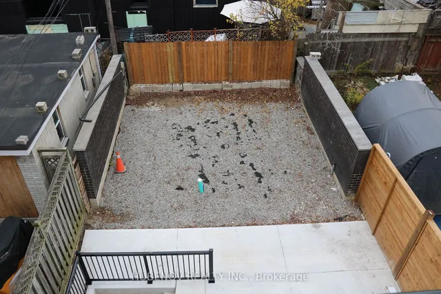 Additional image 36 of 1640 Dufferin St