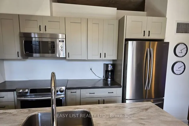 Additional image 10 of 36 Charlotte St Unit 501