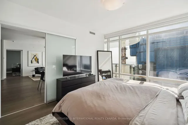 Additional image 19 of 1 Bloor St Unit 6805