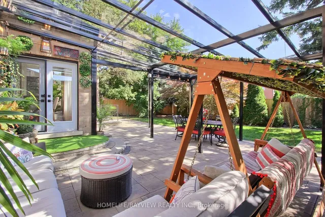 Additional image 39 of 41 Transwell Ave