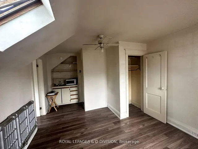 Additional image 23 of 165 High Park Ave
