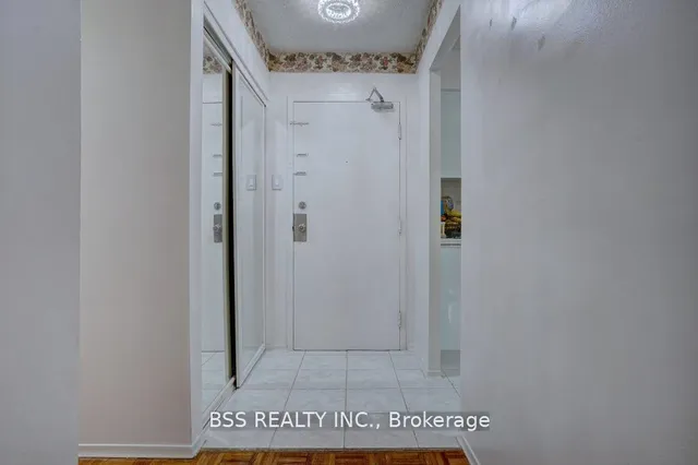 Additional image 5 of 3380 Eglinton Ave Unit 402