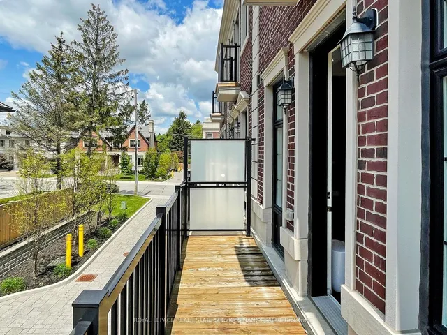 Additional image 29 of 2460B Bayview Ave