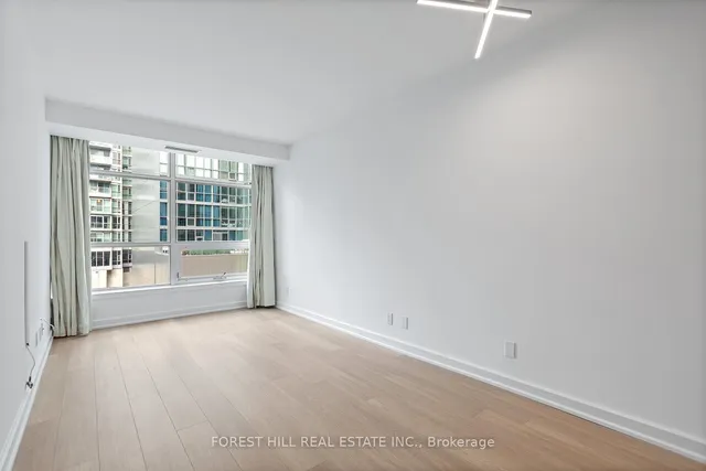 Additional image 10 of 36 Blue Jays Way Unit 528