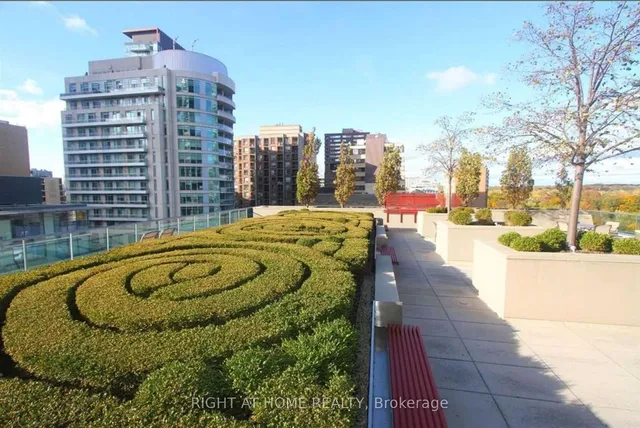 Additional image 8 of 18 Yorkville Ave Unit 3404