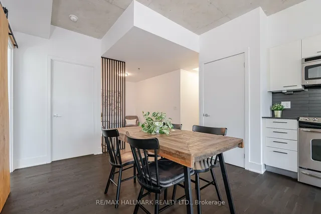 Additional image 9 of 90 Trinity St Unit 401