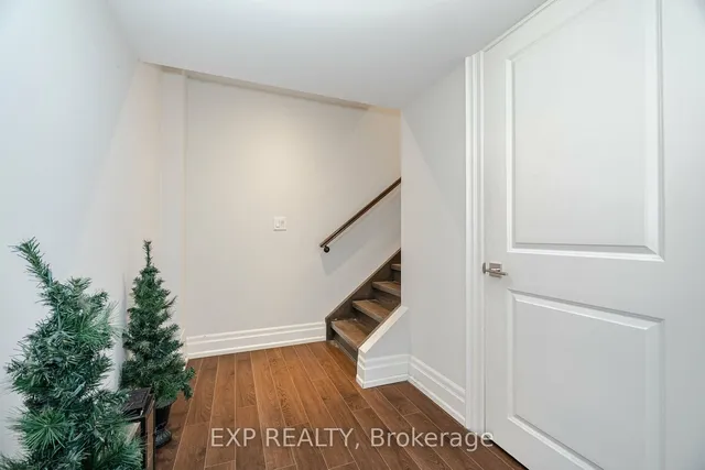 Additional image 30 of 1 Battersea Cres