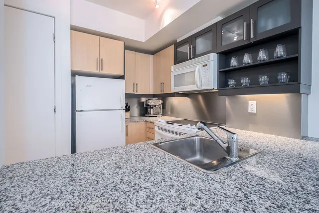 Additional image 13 of 350 Wellington St Unit 315