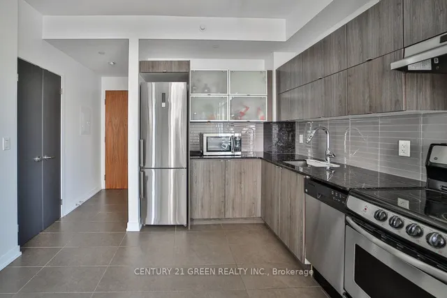Additional image 11 of 170 Fort York Blvd Unit 2404
