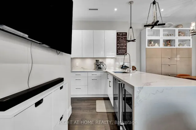 Additional image 14 of 2045 Lake Shore Blvd Unit 2507