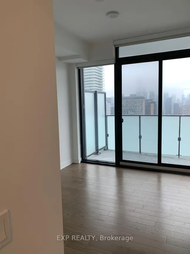 Additional image 19 of 20 Lombard St Unit 4011