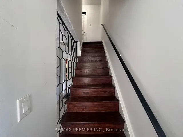 Additional image 3 of 3690 Keele St Unit 8