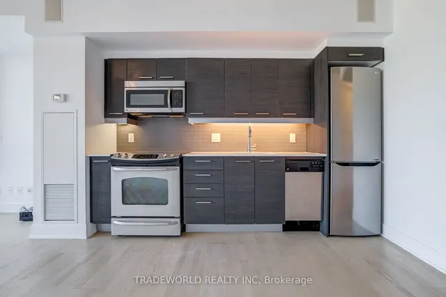 Additional image 6 of 630 Queen St Unit 308