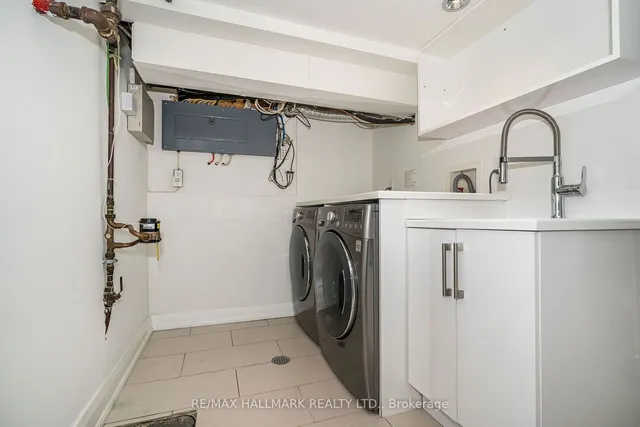 Additional image 38 of 104 Monarch Park Ave